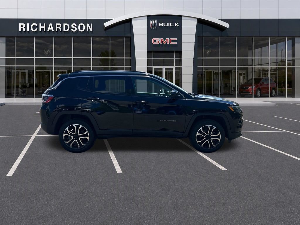 Used 2022 Jeep Compass Limited AWD/4WD image 6