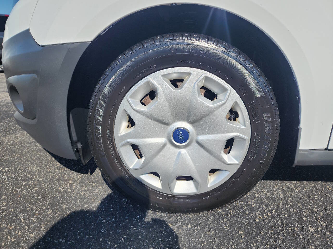 Used 2015 Ford Transit Connect XL image 10