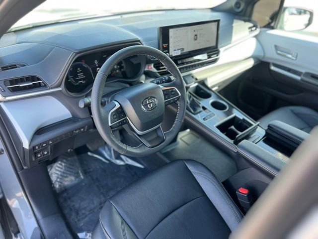 Certified 2026 Toyota Sienna XSE image 13