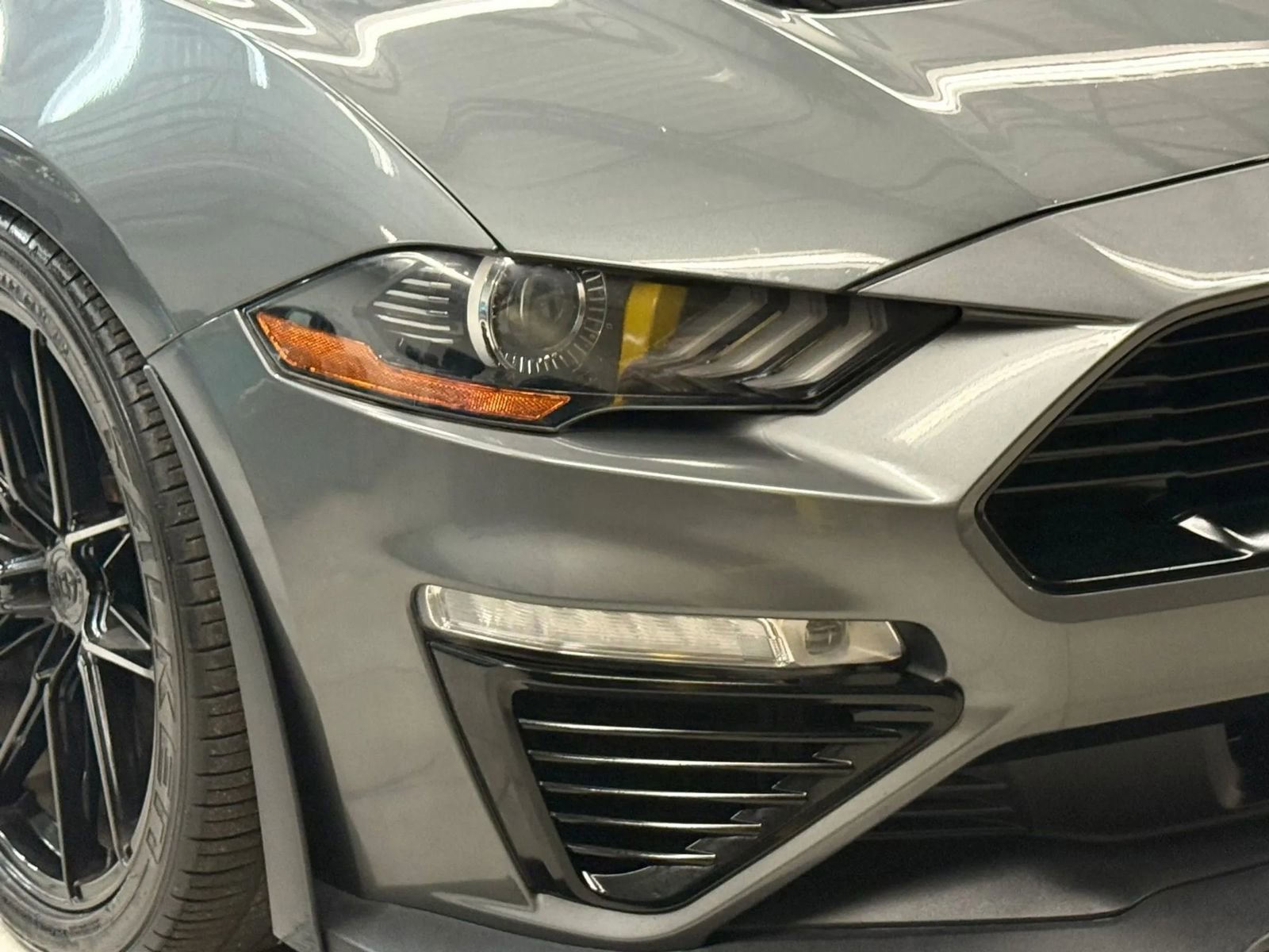 Used 2021 Ford Mustang GT Premium w/ GT Performance Package RWD image 6