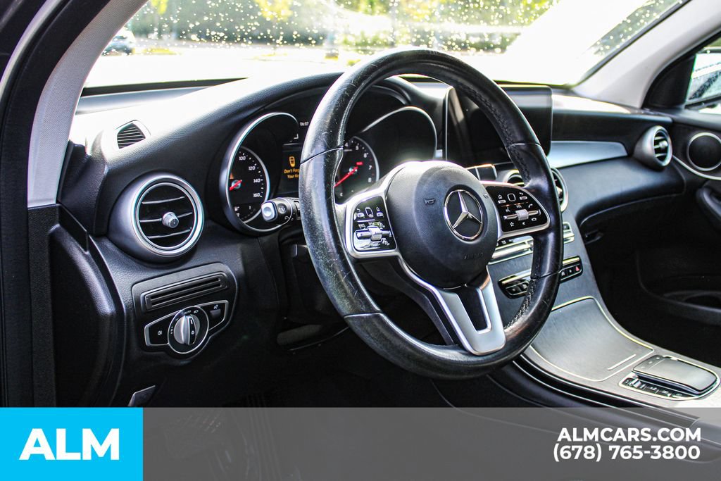 Used 2021 Mercedes-Benz GLC 300 4MATIC w/ Premium Package image 22