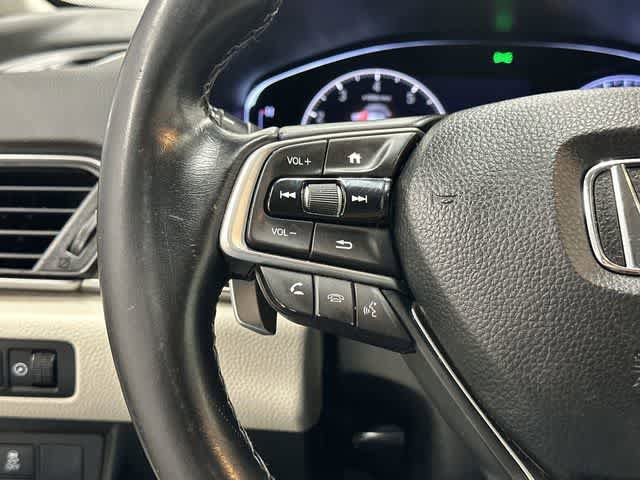 Used 2018 Honda Accord Touring image 17
