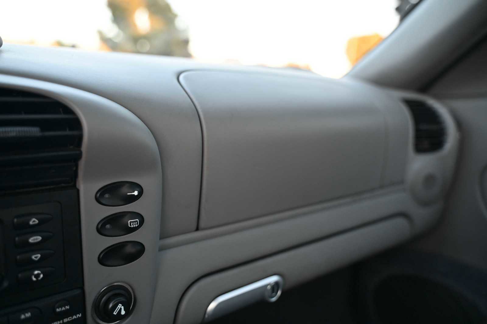 Used 2003 Porsche 911 Carrera 4S image 11