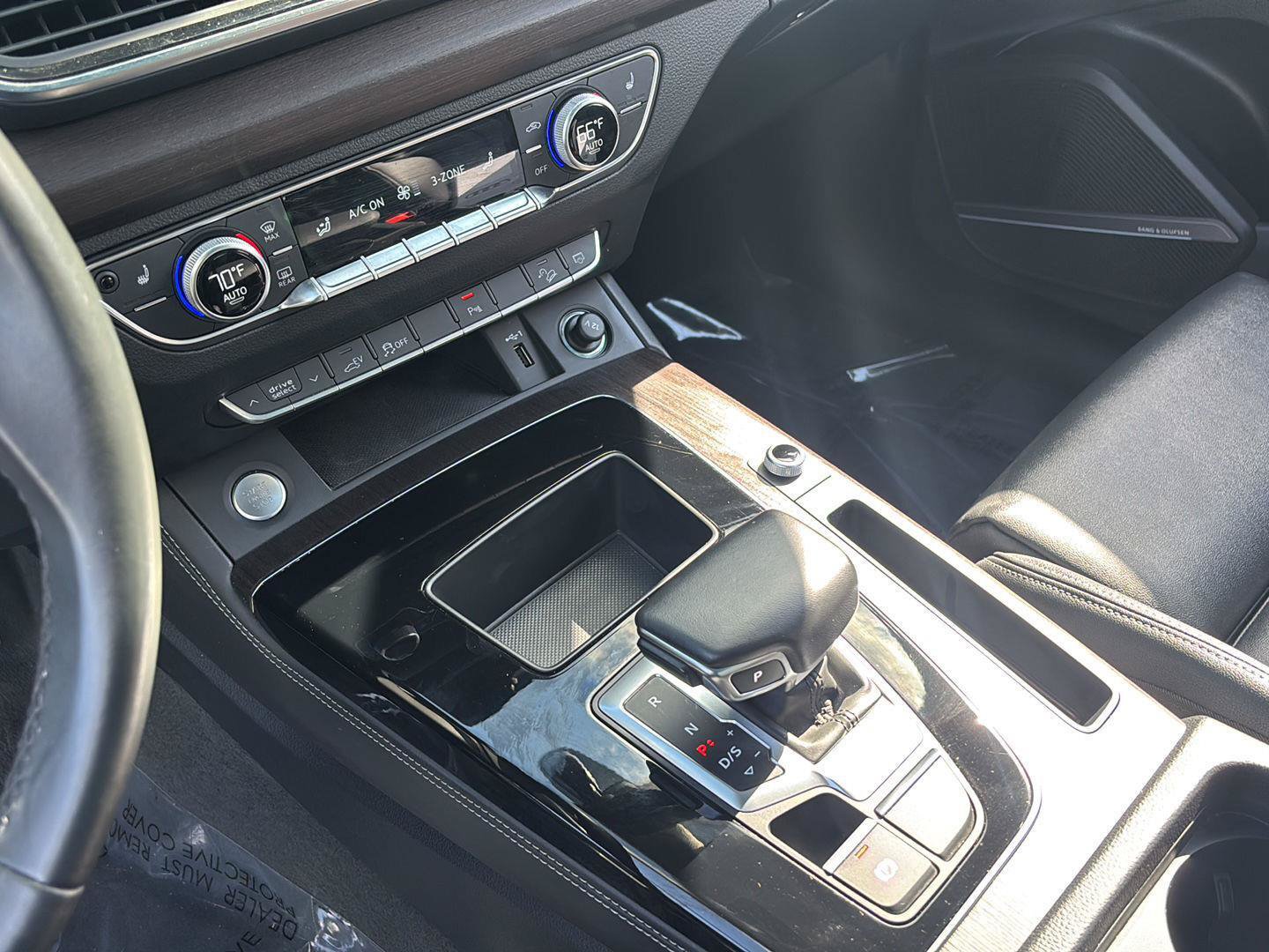Used 2023 Audi Q5 e Premium Plus AWD/4WD image 27