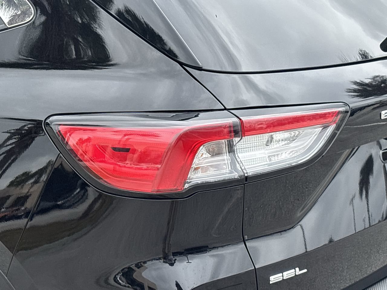 Used 2022 Ford Escape SEL image 7