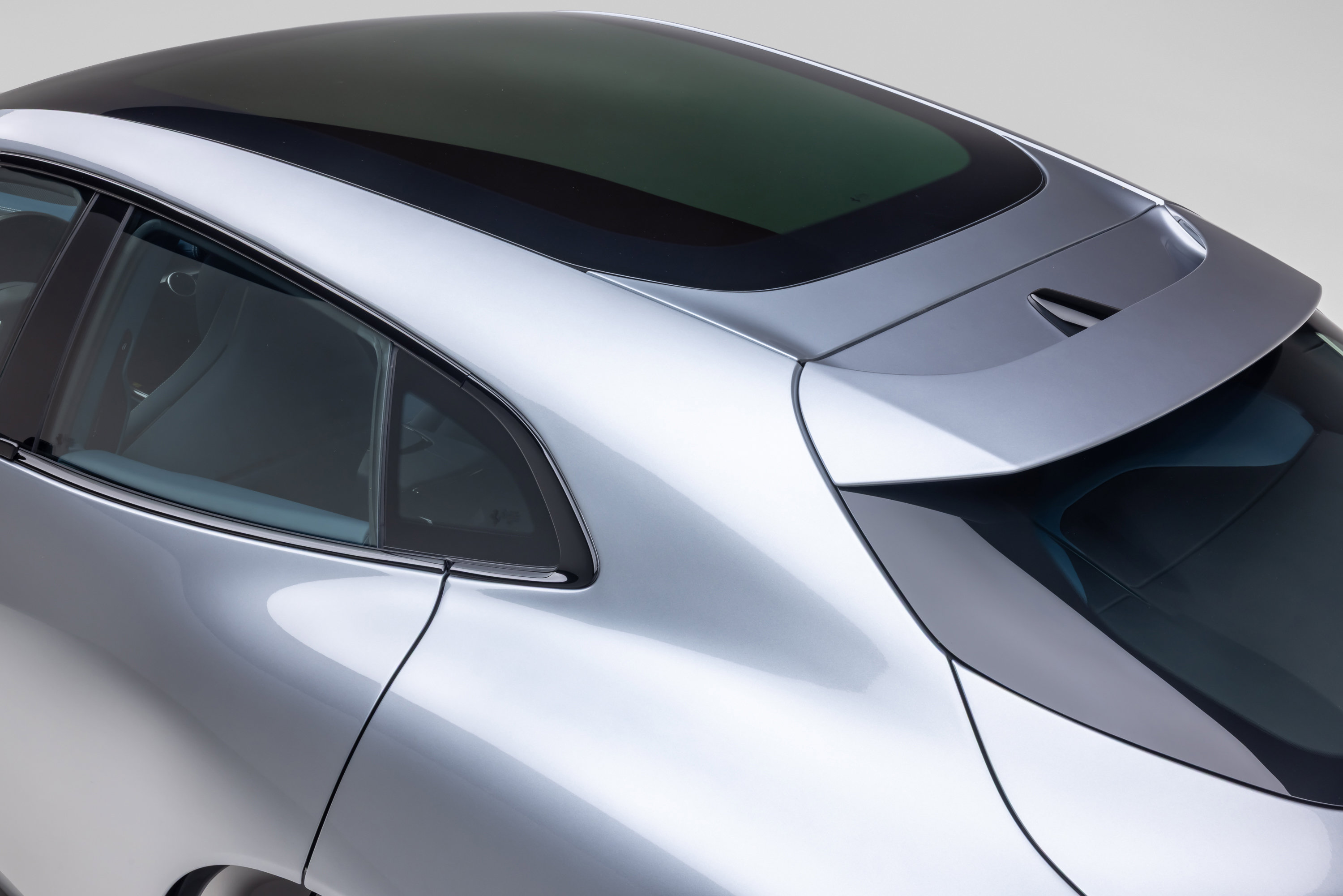 Certified 2025 Ferrari Purosangue AWD/4WD image 18