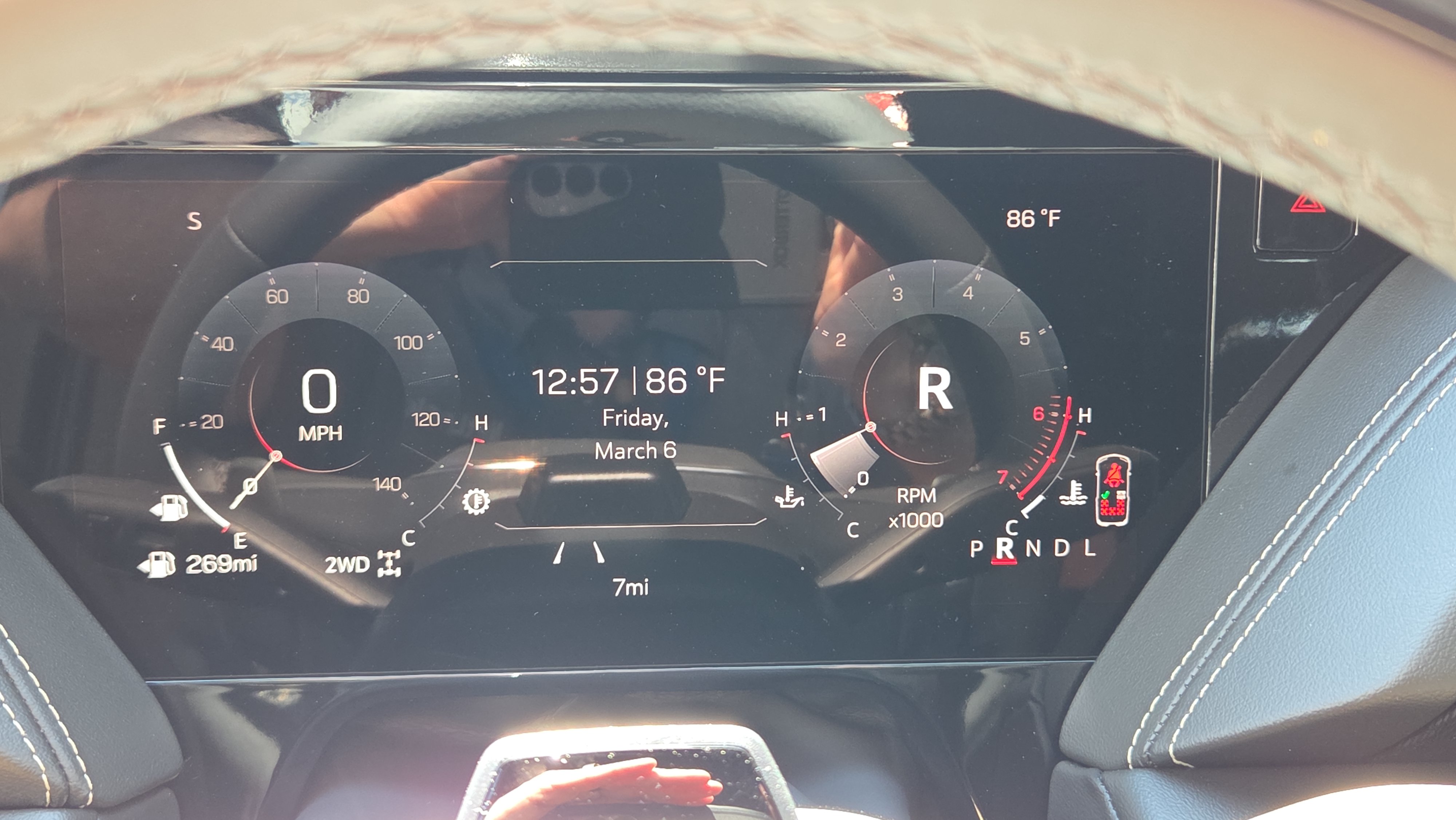 New 2026 GMC Yukon XL Elevation AWD/4WD image 9