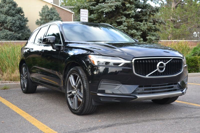 Used 2018 Volvo XC60 T5 Momentum w/ Vision Package image 7