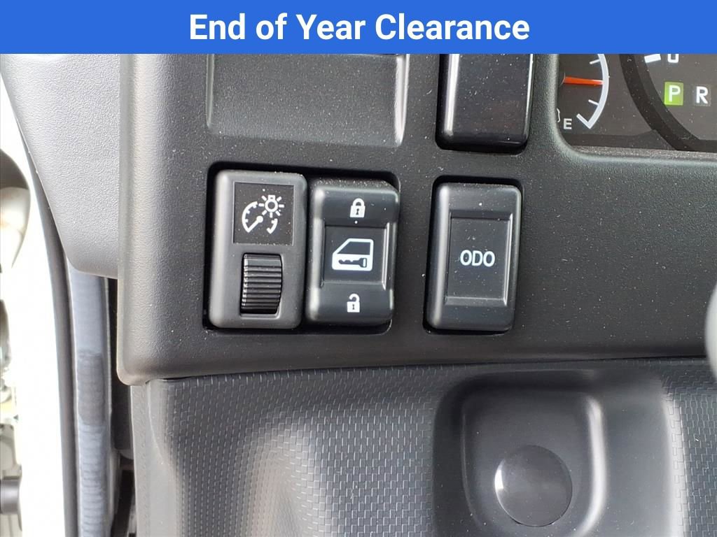 New 2025 Chevrolet Low Cab Forward image 18