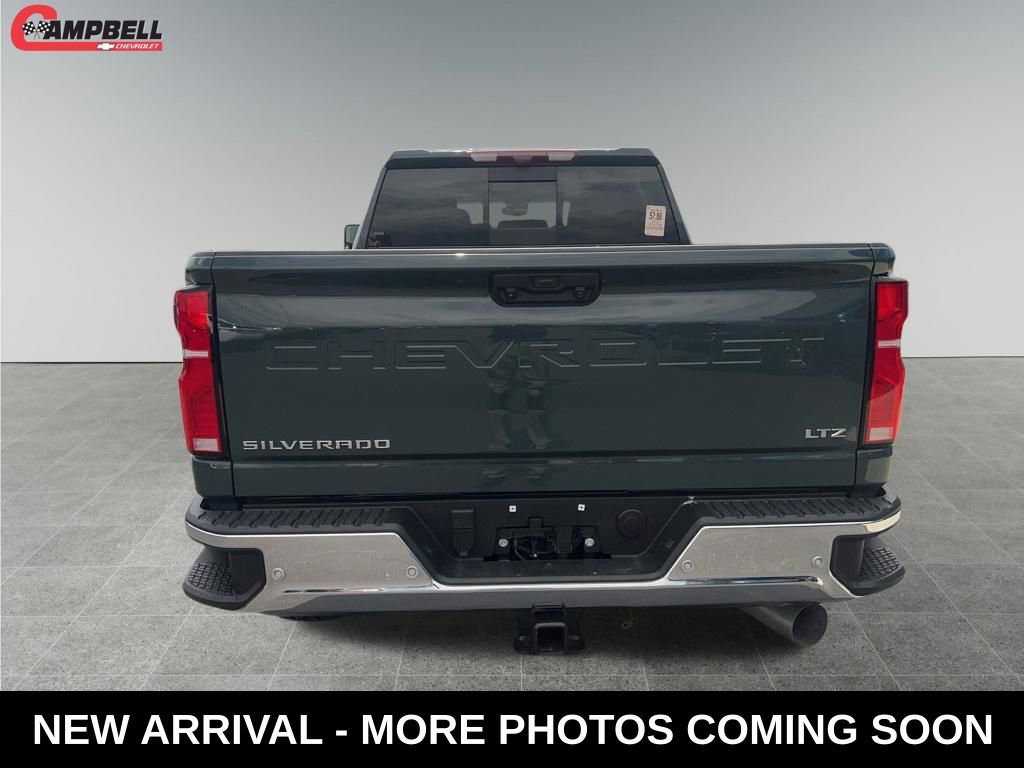 Used 2025 Chevrolet Silverado 2500 LTZ w/ LTZ Plus Package image 4