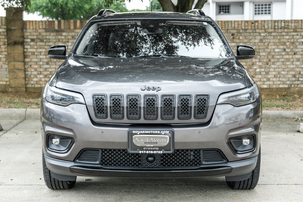 Used 2023 Jeep Cherokee Altitude Lux AWD/4WD image 10