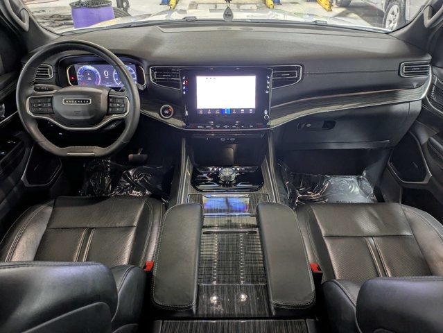 Used 2022 Jeep Wagoneer Series II AWD/4WD image 16
