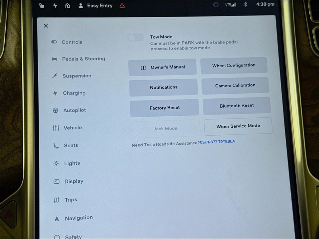 Used 2017 Tesla Model X 100D image 33
