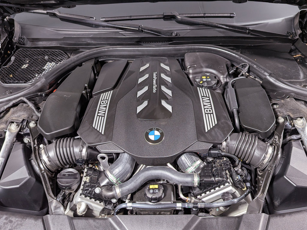Used 2020 BMW 750i xDrive w/ Executive Package AWD/4WD image 51