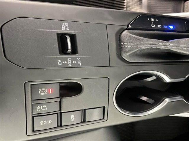 Used 2023 Toyota Highlander XLE image 25