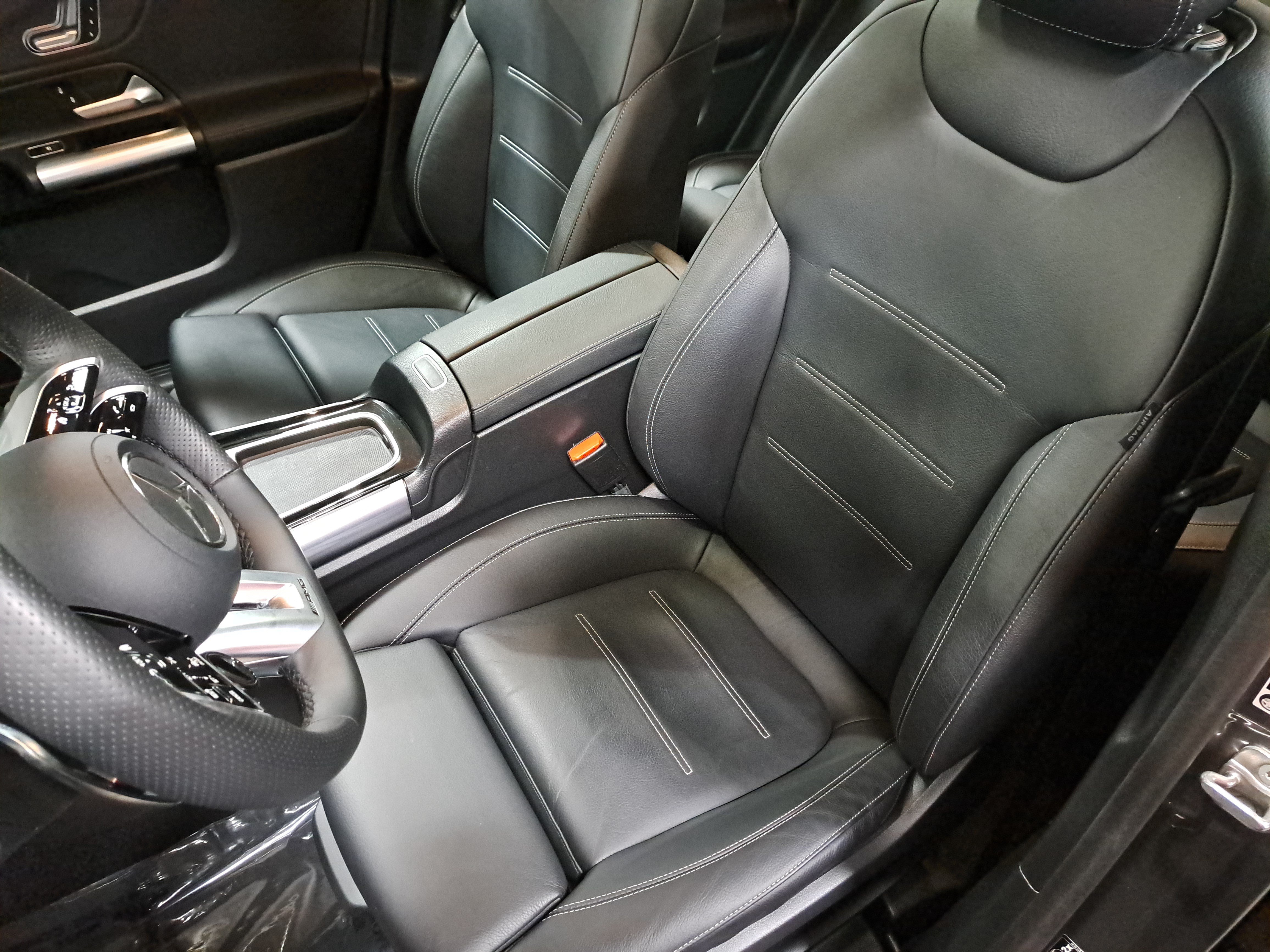 Certified 2025 Mercedes-Benz GLA 35 AMG 4MATIC image 17