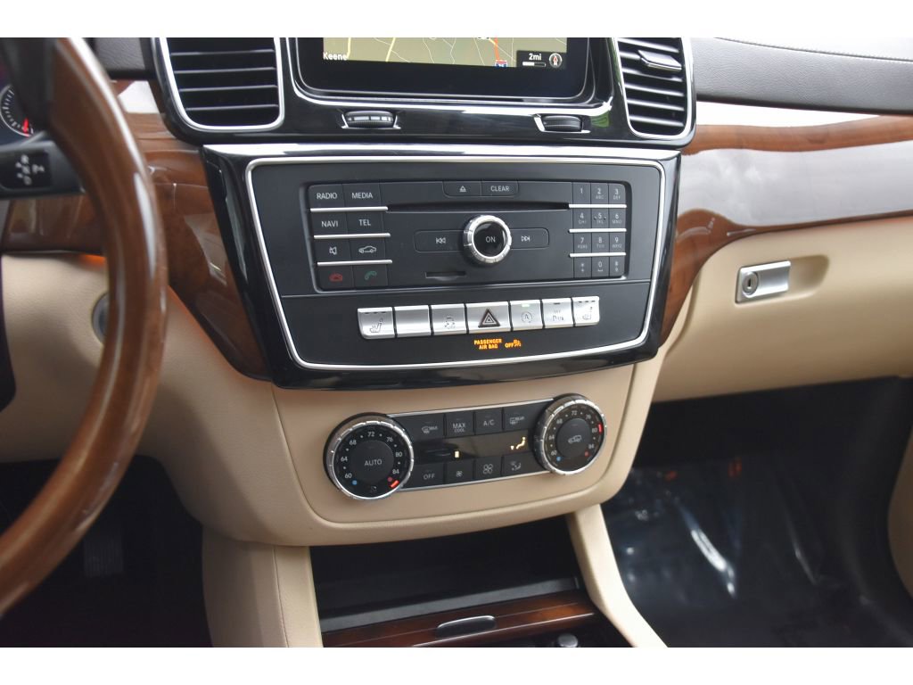 Used 2017 Mercedes-Benz GLS 450 4MATIC image 36