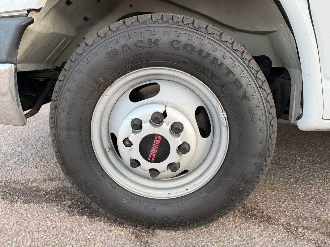 Used 2015 GMC Savana 3500 3500 image 23