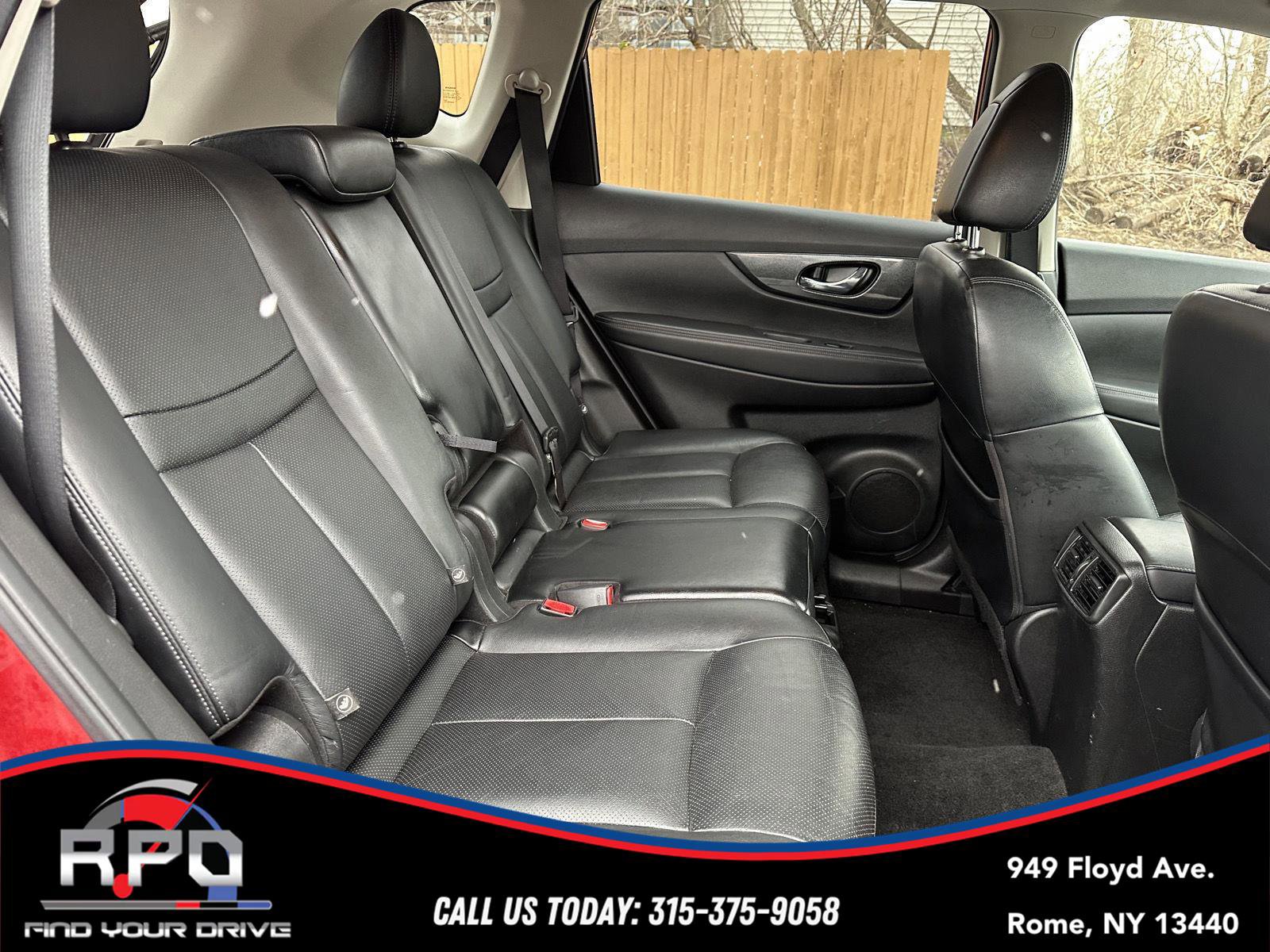 Used 2016 Nissan Rogue SL image 30