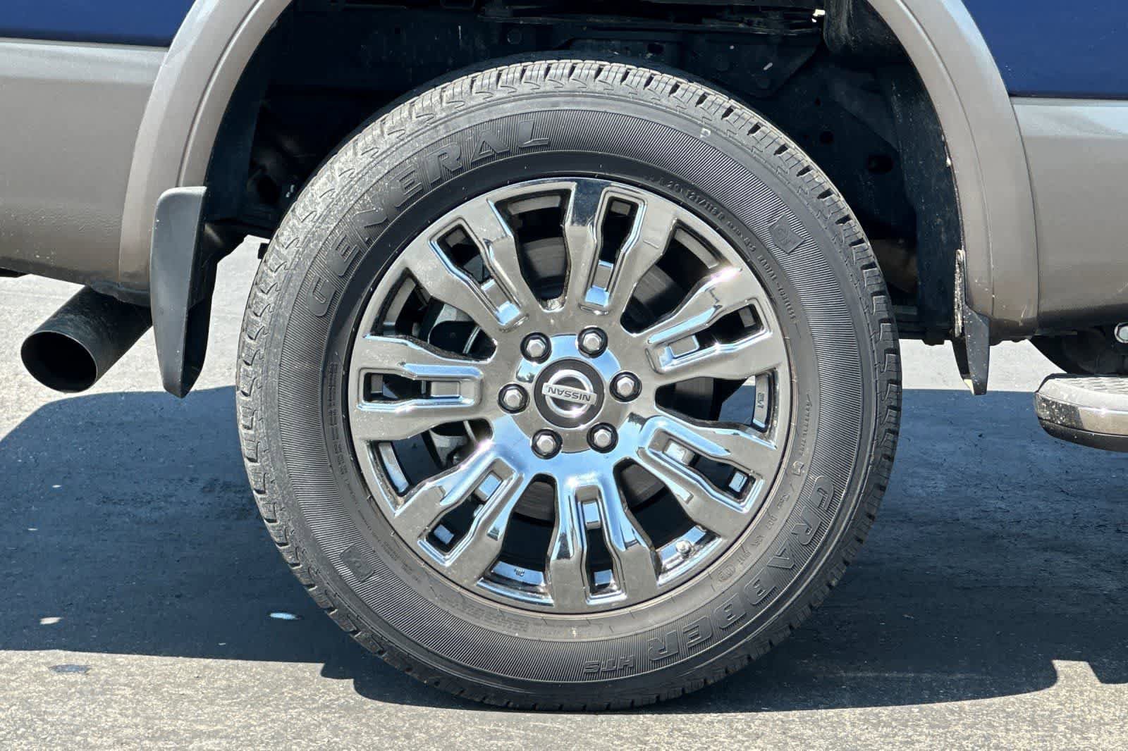 Used 2016 Nissan Titan Platinum Reserve RWD image 30