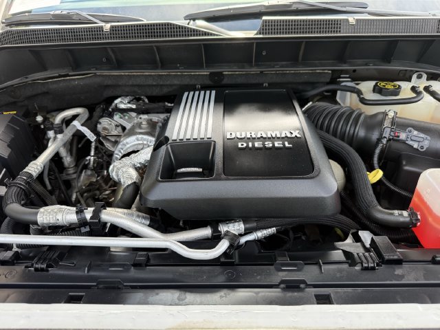 Certified 2022 Chevrolet Silverado 1500 LT w/ Z71 Off-Road Package AWD/4WD image 34