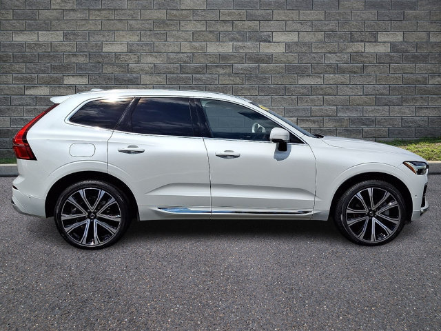 Used 2023 Volvo XC60 T8 Ultimate AWD/4WD image 7