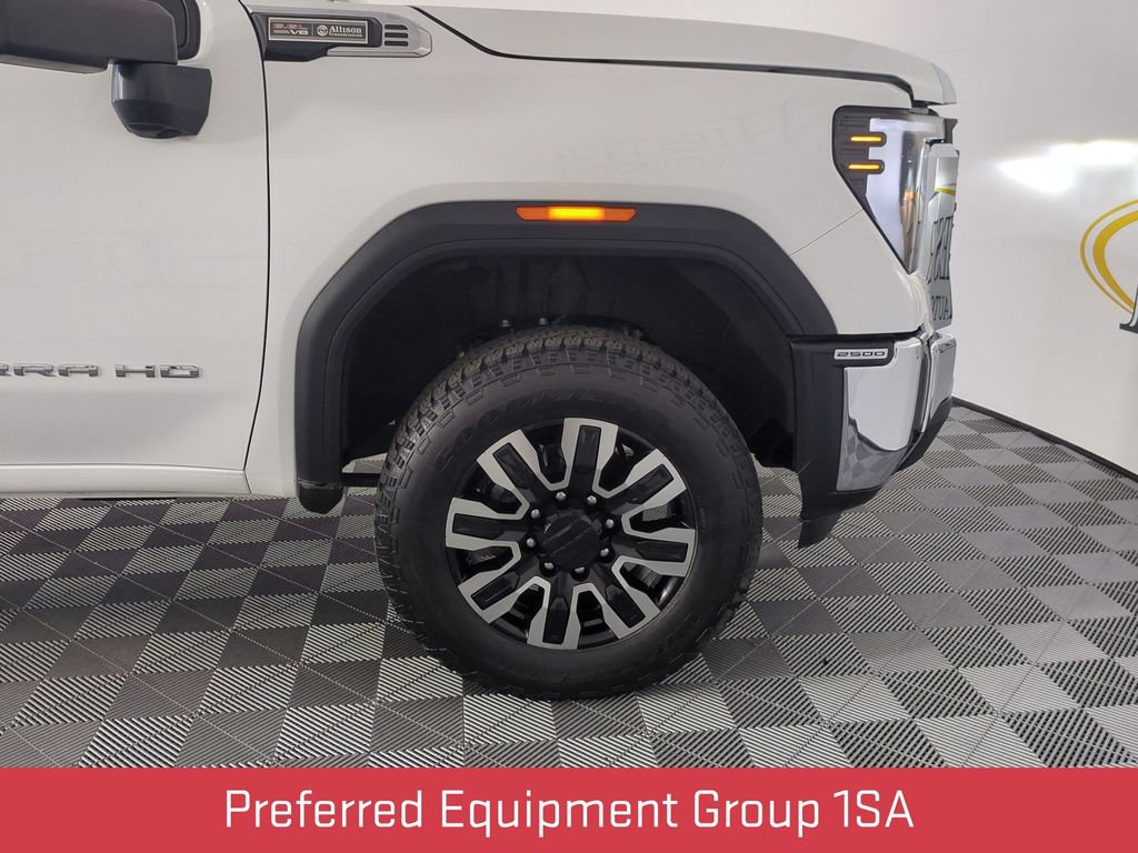 Used 2025 GMC Sierra 2500 Pro w/ Convenience Package AWD/4WD image 9