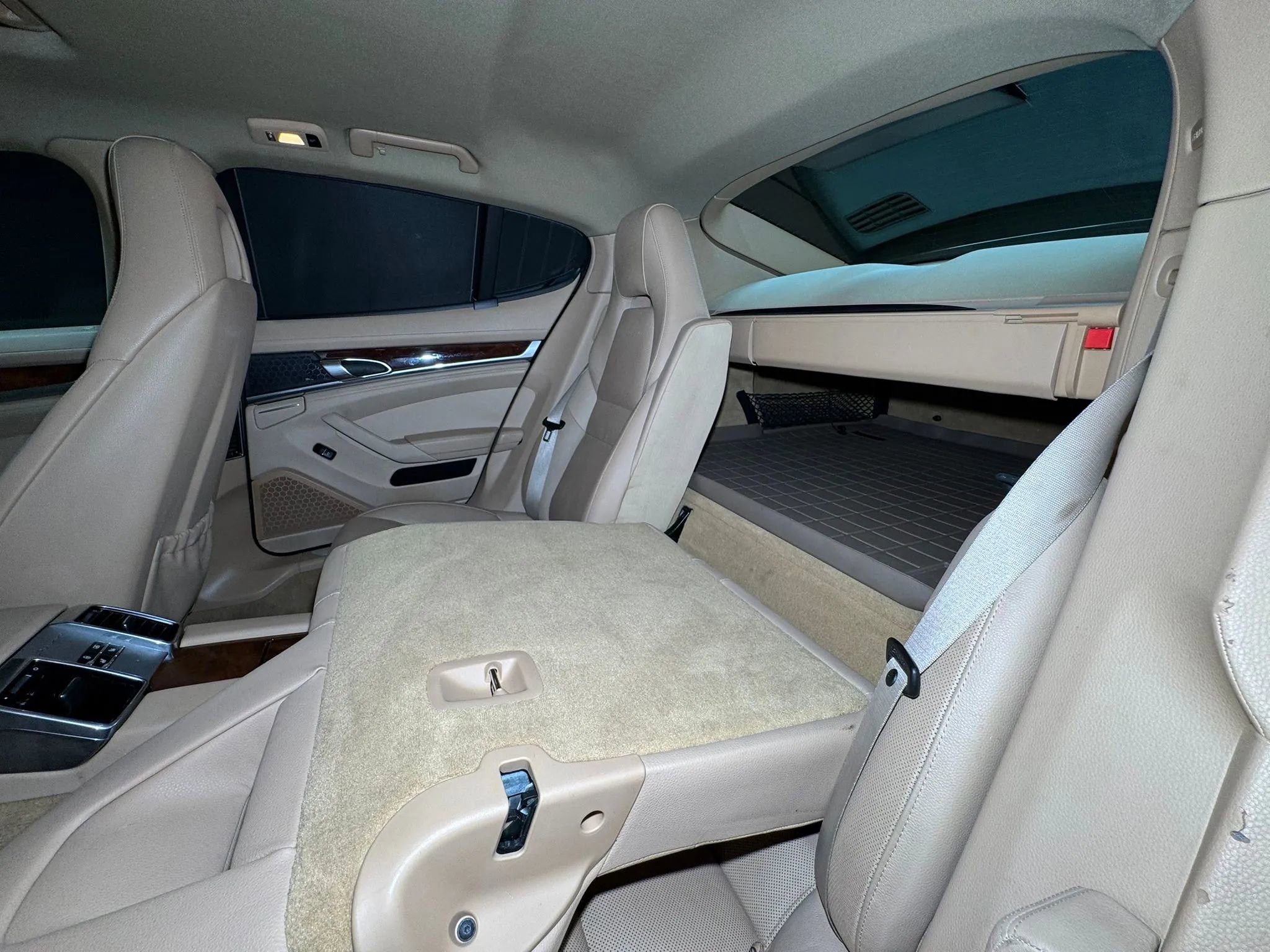 Used 2012 Porsche Panamera S image 10