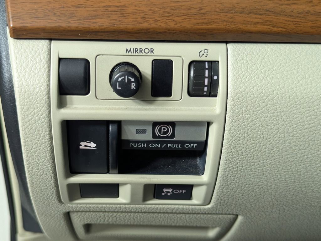 Used 2014 Subaru Outback 2.5i Limited w/ Moonroof Package image 13