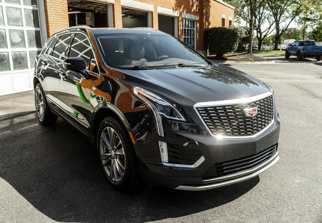 Used 2024 Cadillac XT5 Premium Luxury w/ LPO, Floor Liner Package AWD/4WD image 6