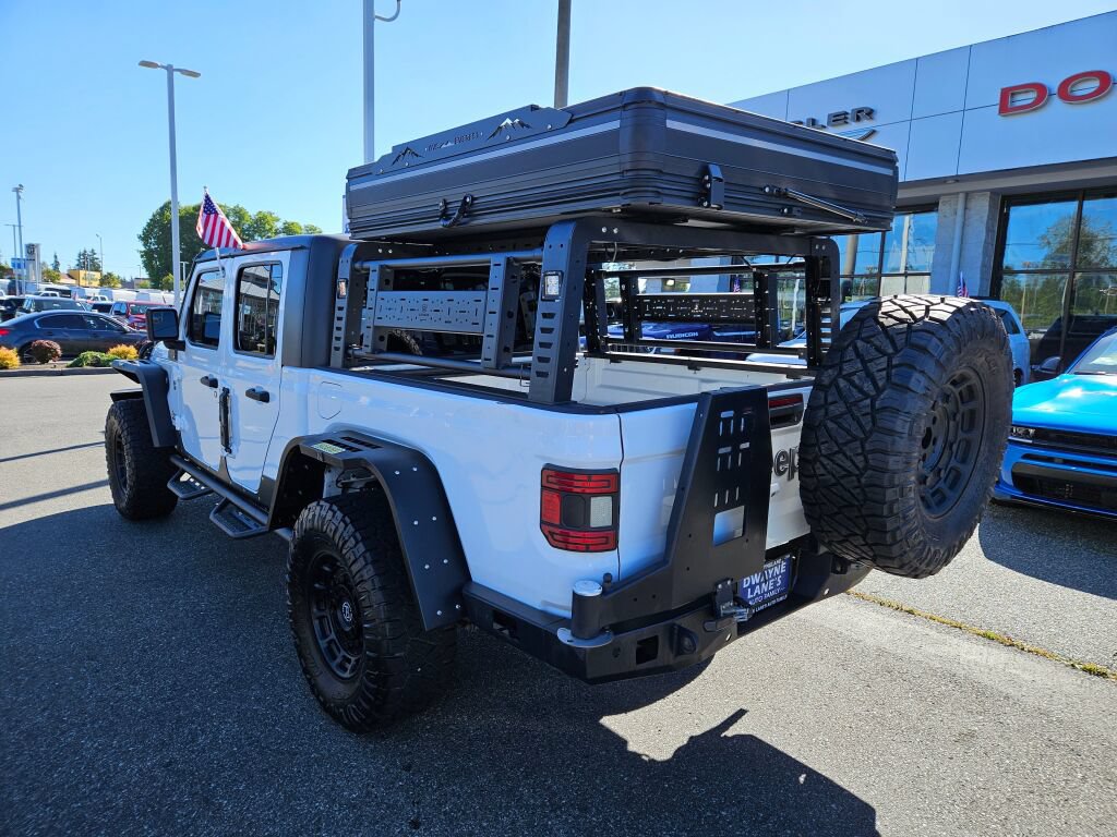 Used 2020 Jeep Gladiator Overland AWD/4WD image 3