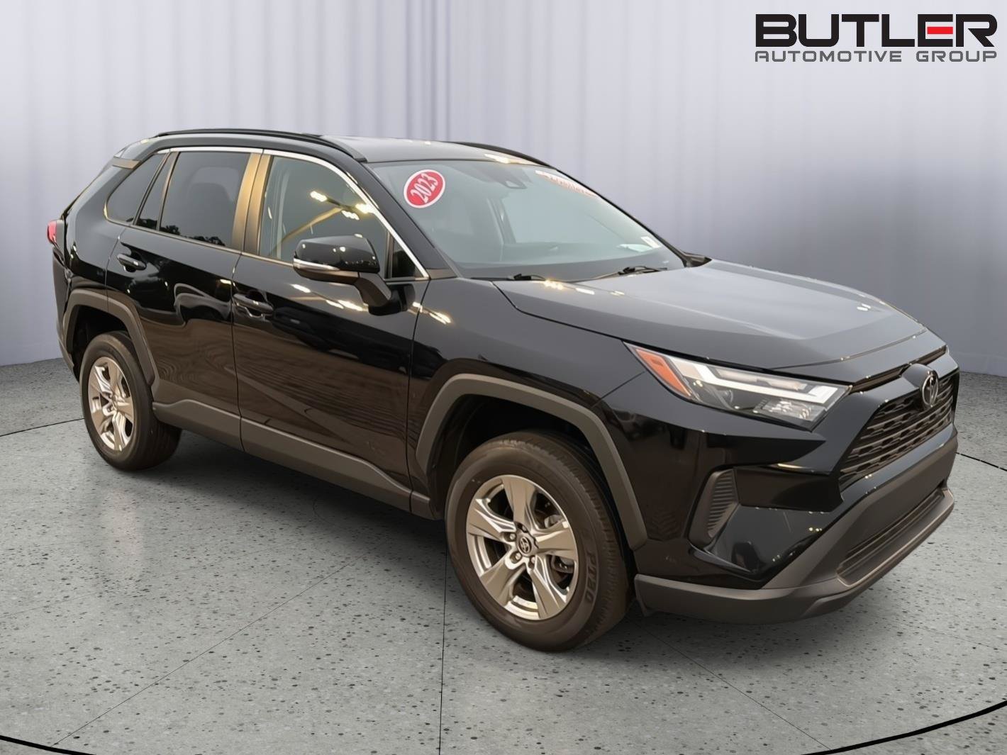 Certified 2023 Toyota RAV4 XLE FWD image 8