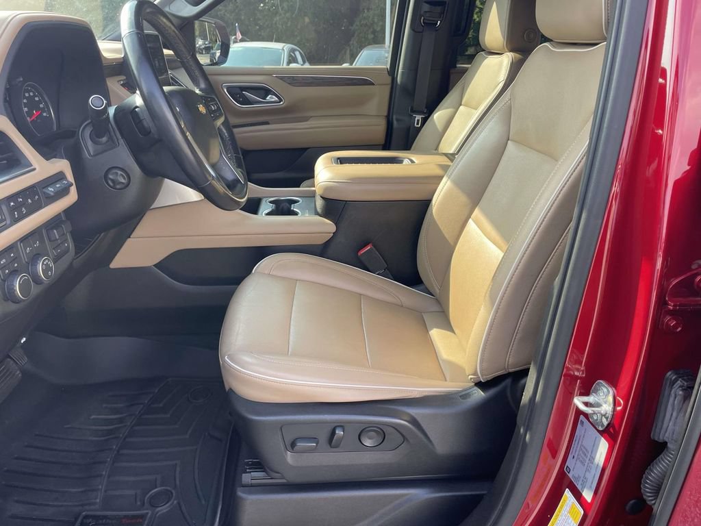 Used 2021 Chevrolet Tahoe Premier w/ Premium Package AWD/4WD image 17