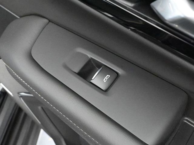 Used 2025 Chevrolet Tahoe Premier AWD/4WD image 56
