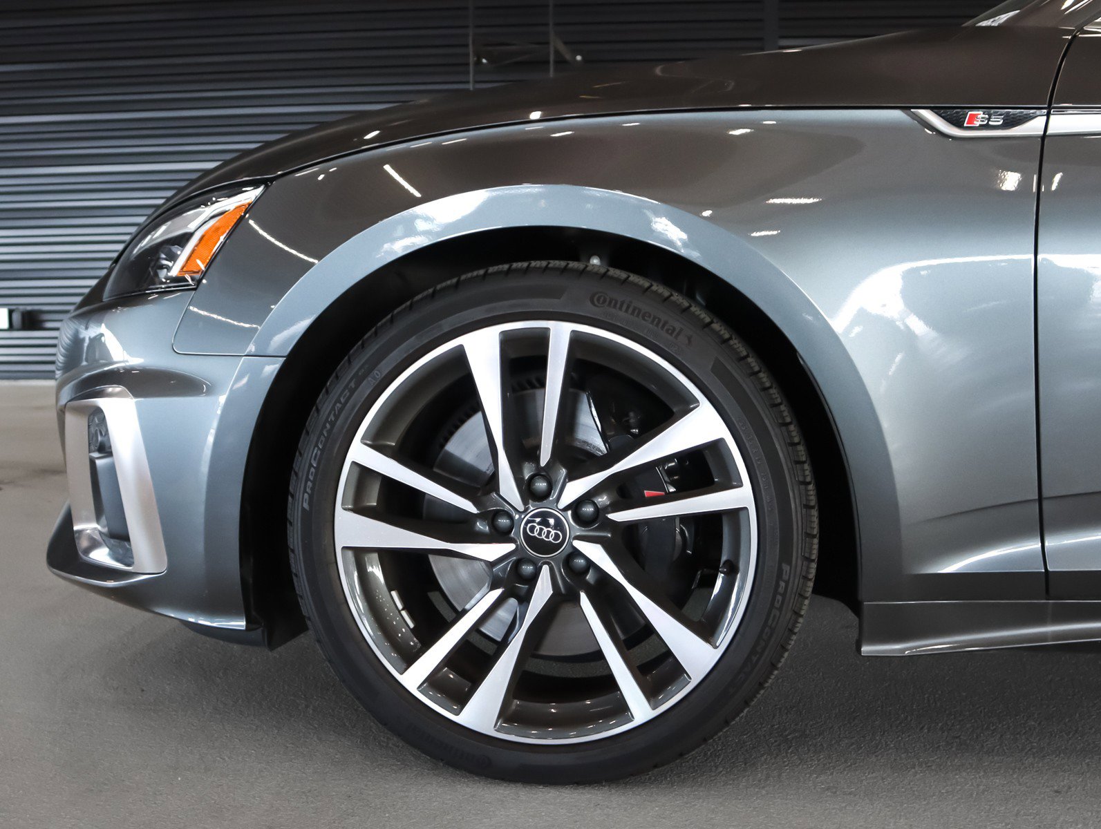 Used 2025 Audi S5 Premium Plus w/ Premium Plus Package image 4