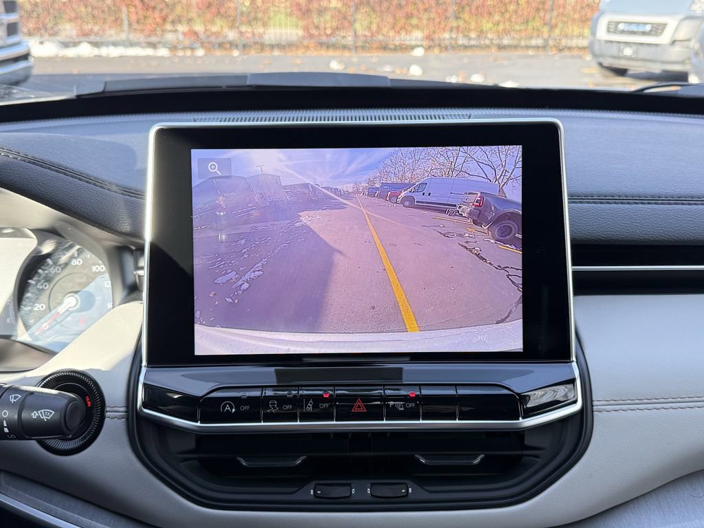 New 2026 Jeep Compass Limited image 18