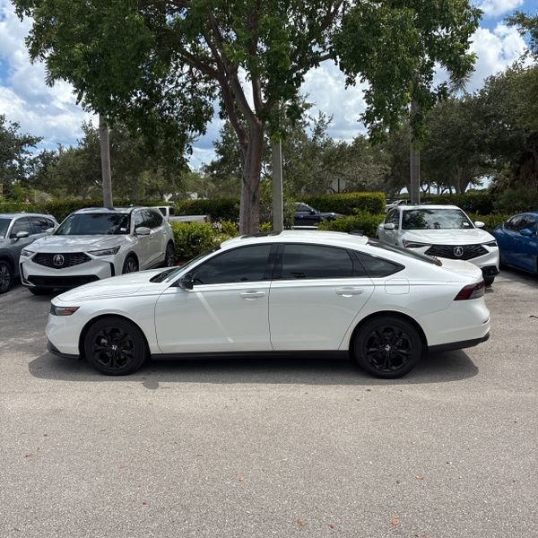 Used 2025 Honda Accord SE video 2