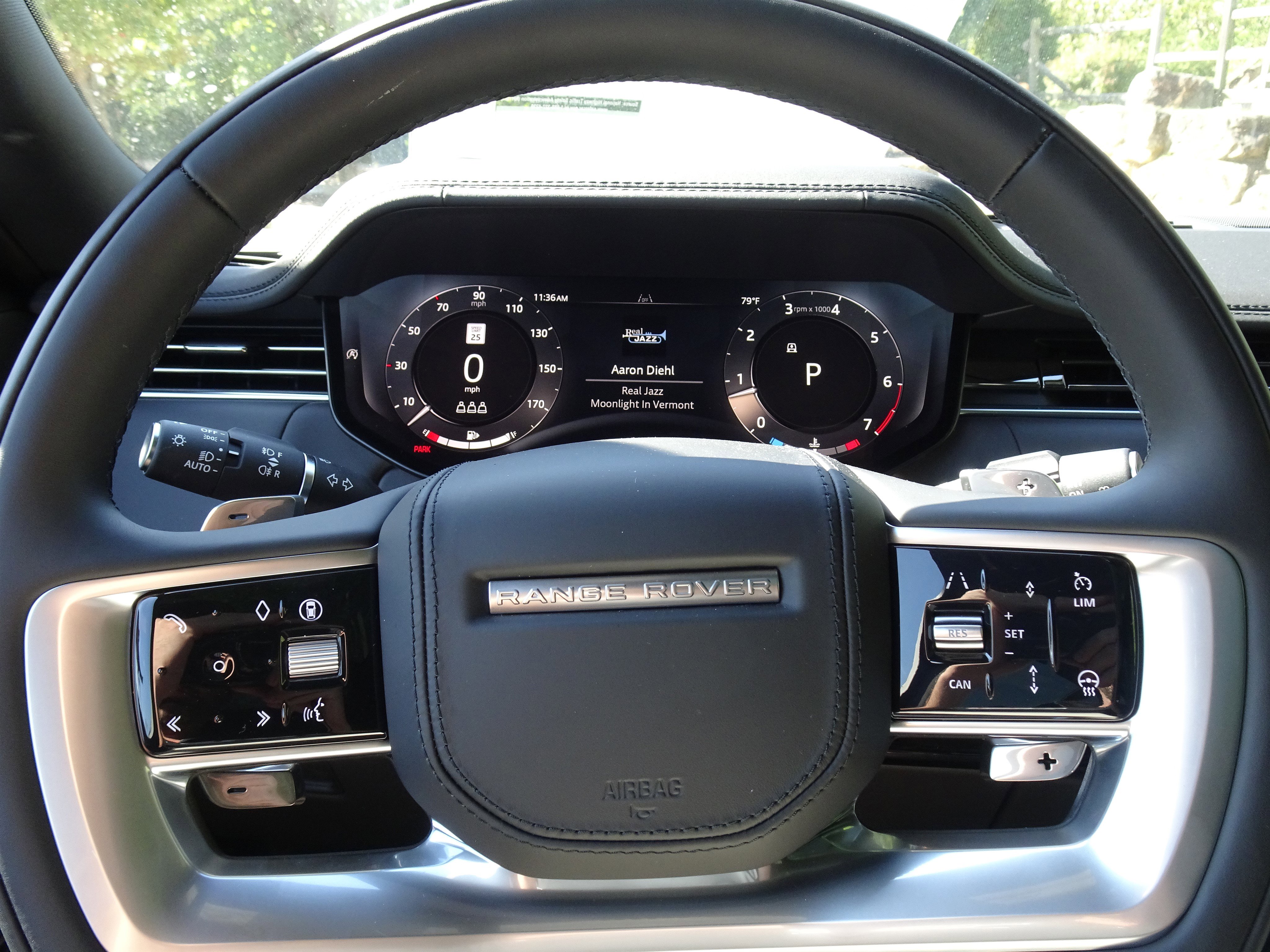 New 2025 Land Rover Range Rover SE image 23