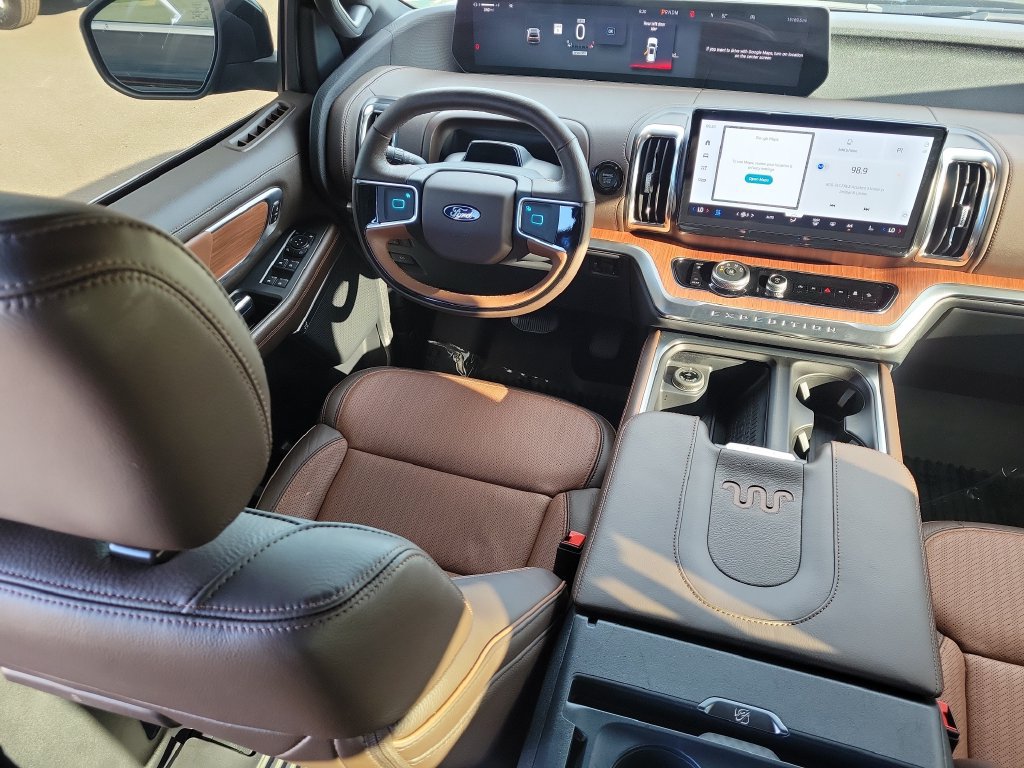 Used 2025 Ford Expedition Max King Ranch AWD/4WD image 11
