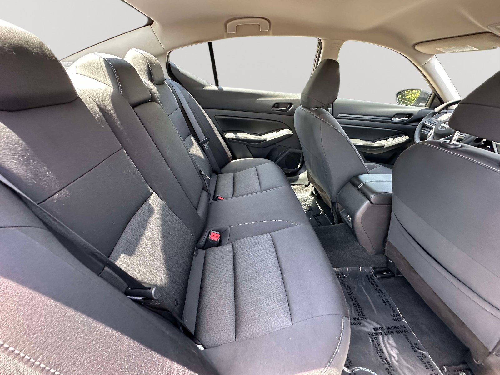 Used 2024 Nissan Altima 2.5 SV FWD image 27