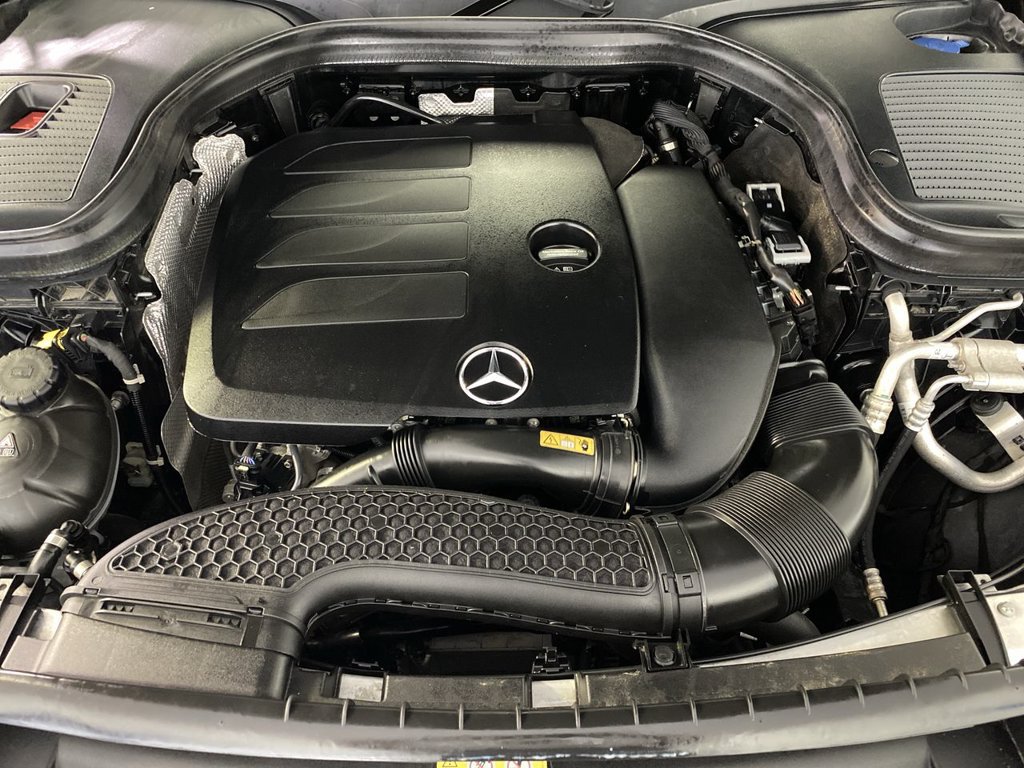 Used 2020 Mercedes-Benz GLC 300 image 34