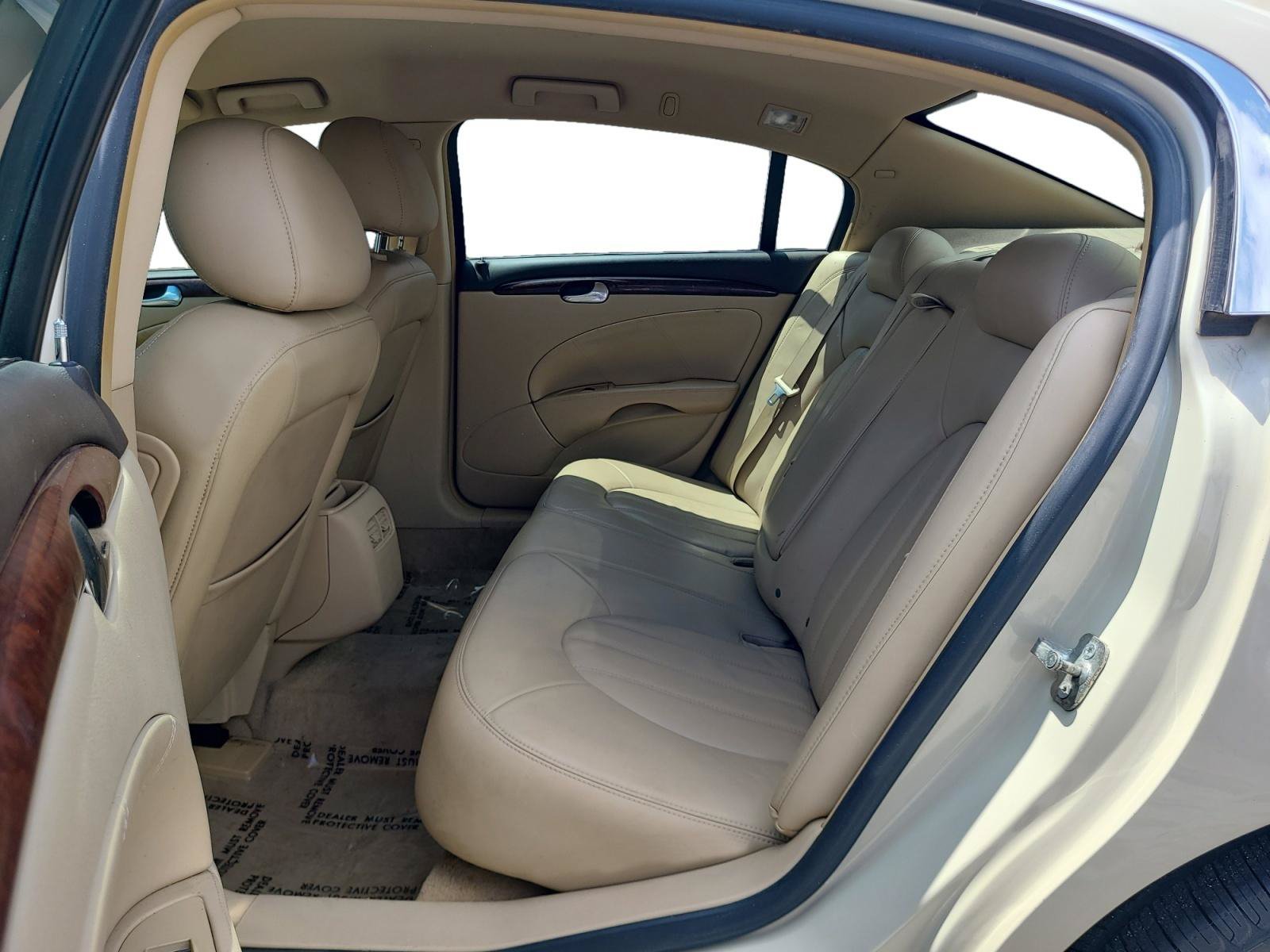 Used 2010 Buick Lucerne CXL w/ Driver Confidence Package FWD image 18