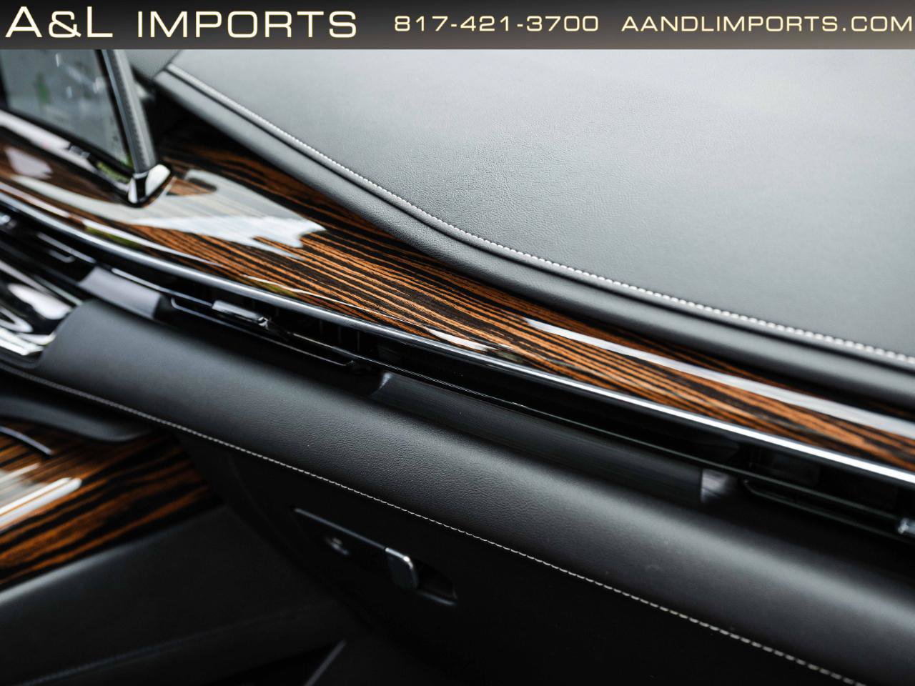 Used 2024 Cadillac Escalade ESV Premium Luxury AWD/4WD image 69