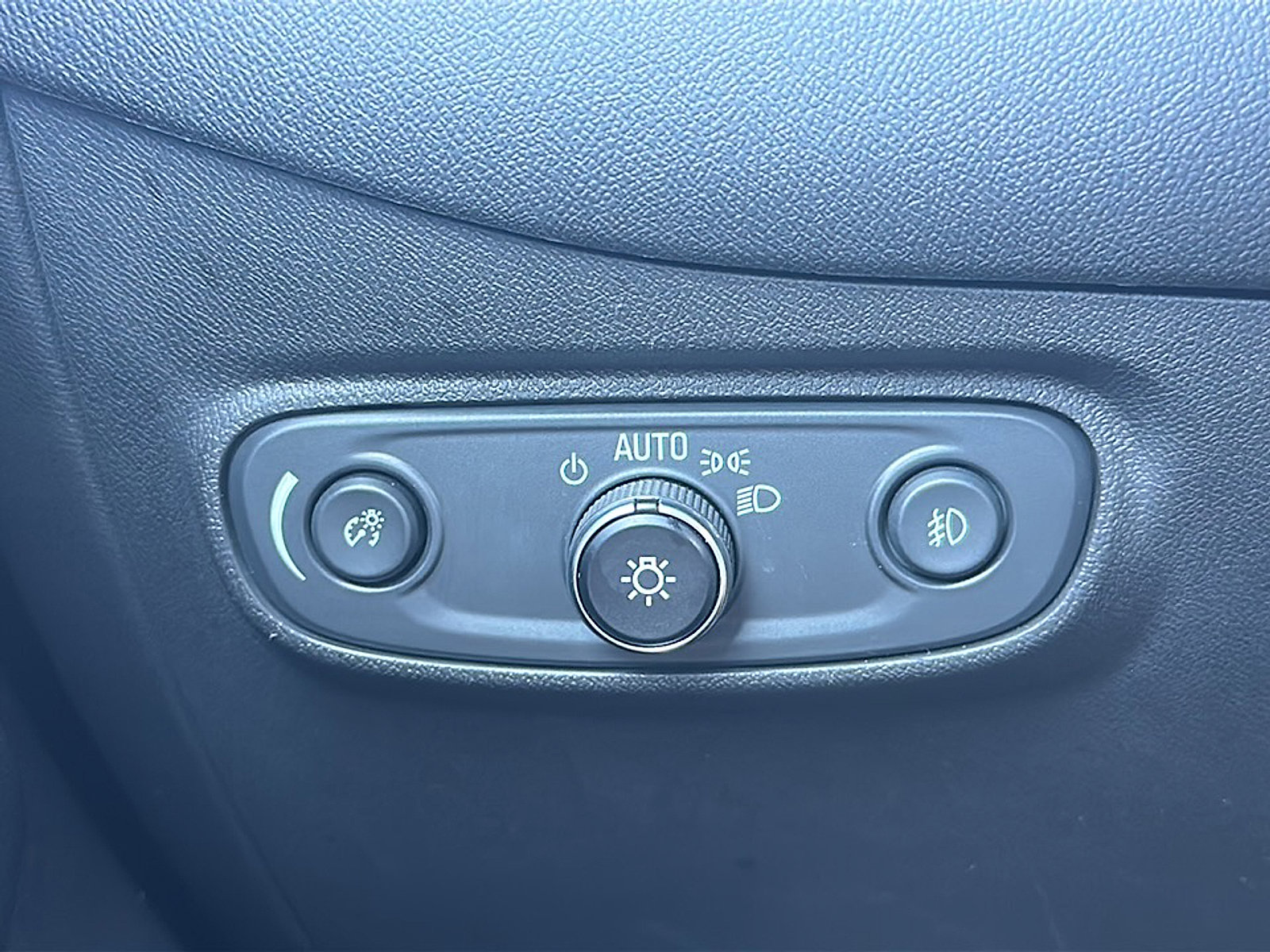 Used 2020 Chevrolet Equinox LT image 35