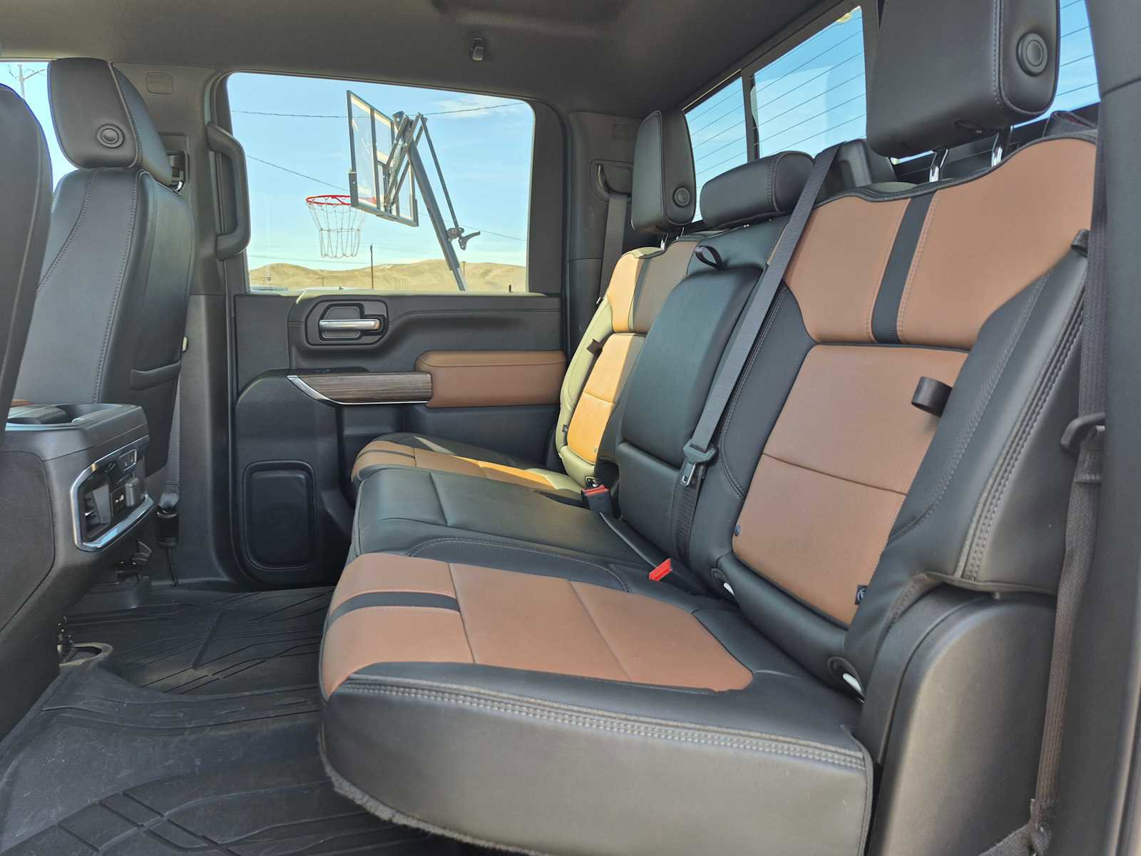 Used 2023 Chevrolet Silverado 3500 High Country w/ Technology Package image 35