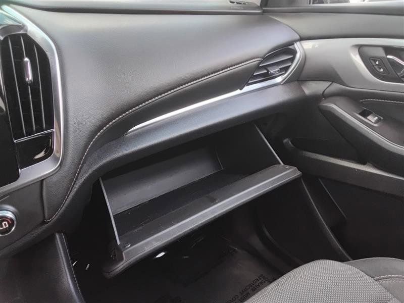 Used 2020 Chevrolet Traverse LT image 22