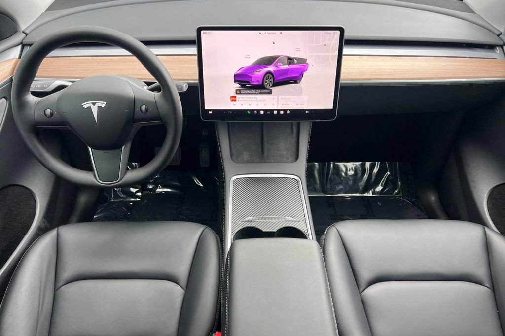 Used 2025 Tesla Model Y Long Range image 12