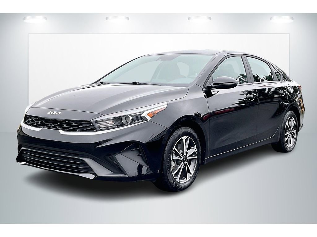 Used 2024 Kia Forte GT FWD image 2
