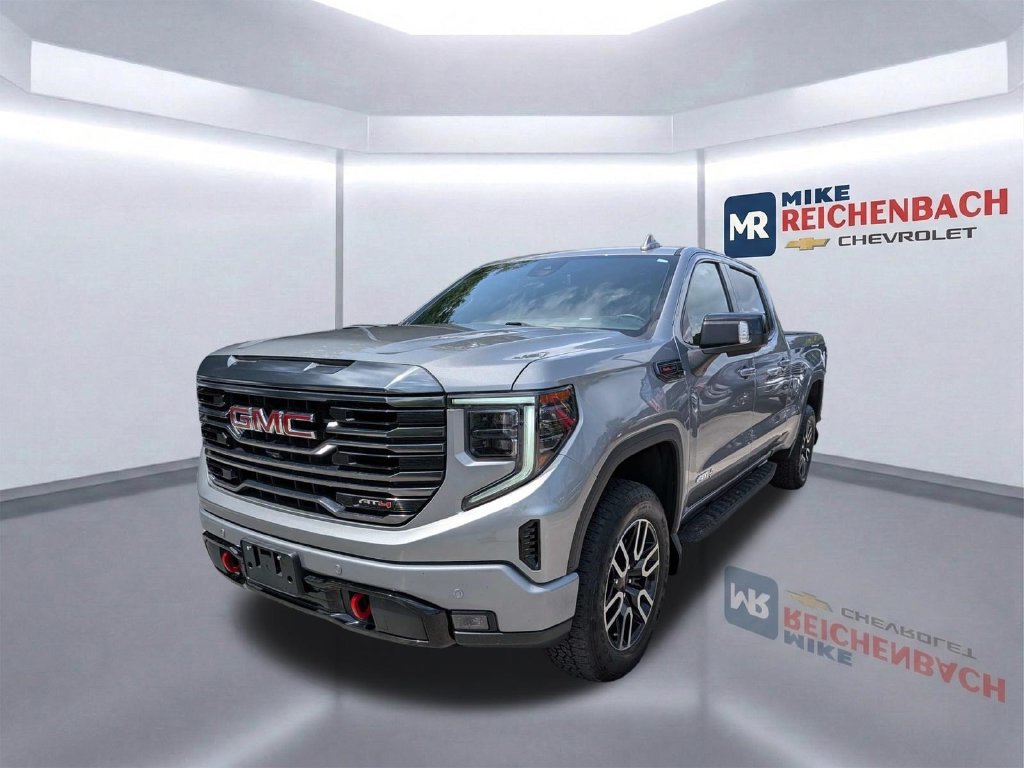 Used 2024 GMC Sierra 1500 AT4 w/ AT4 Premium Package AWD/4WD image 8