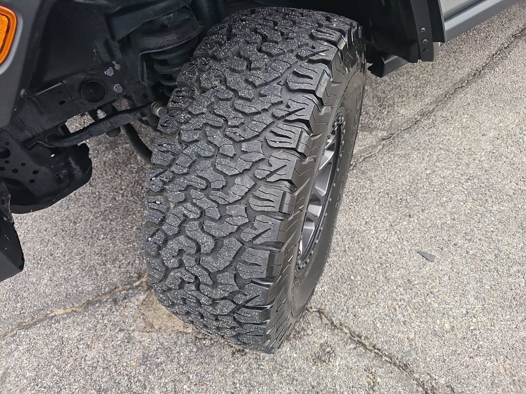 Used 2023 Jeep Wrangler Unlimited Rubicon w/ Xtreme 35 Tire Package AWD/4WD image 31